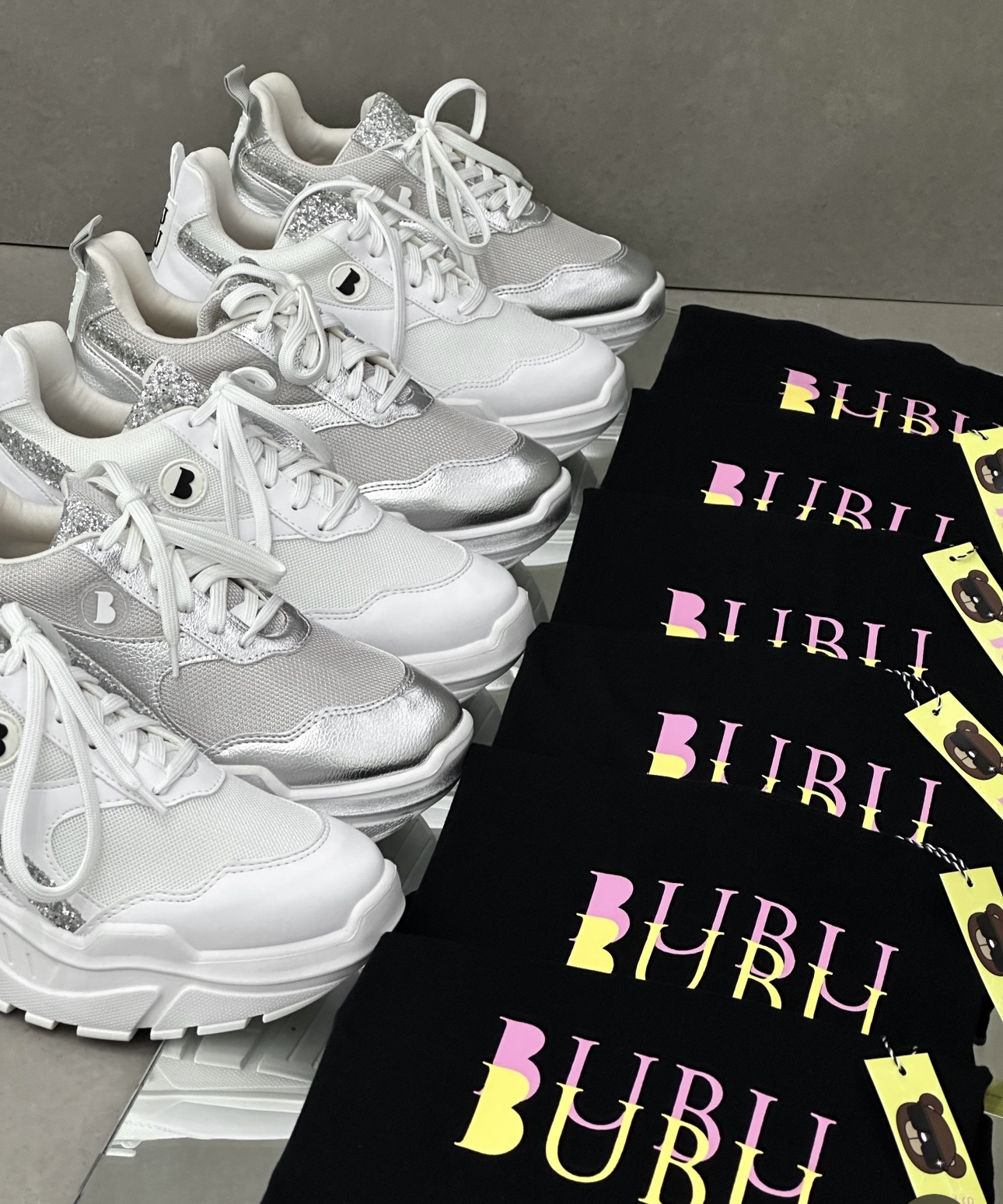 TNIS BUBU METALLIC 