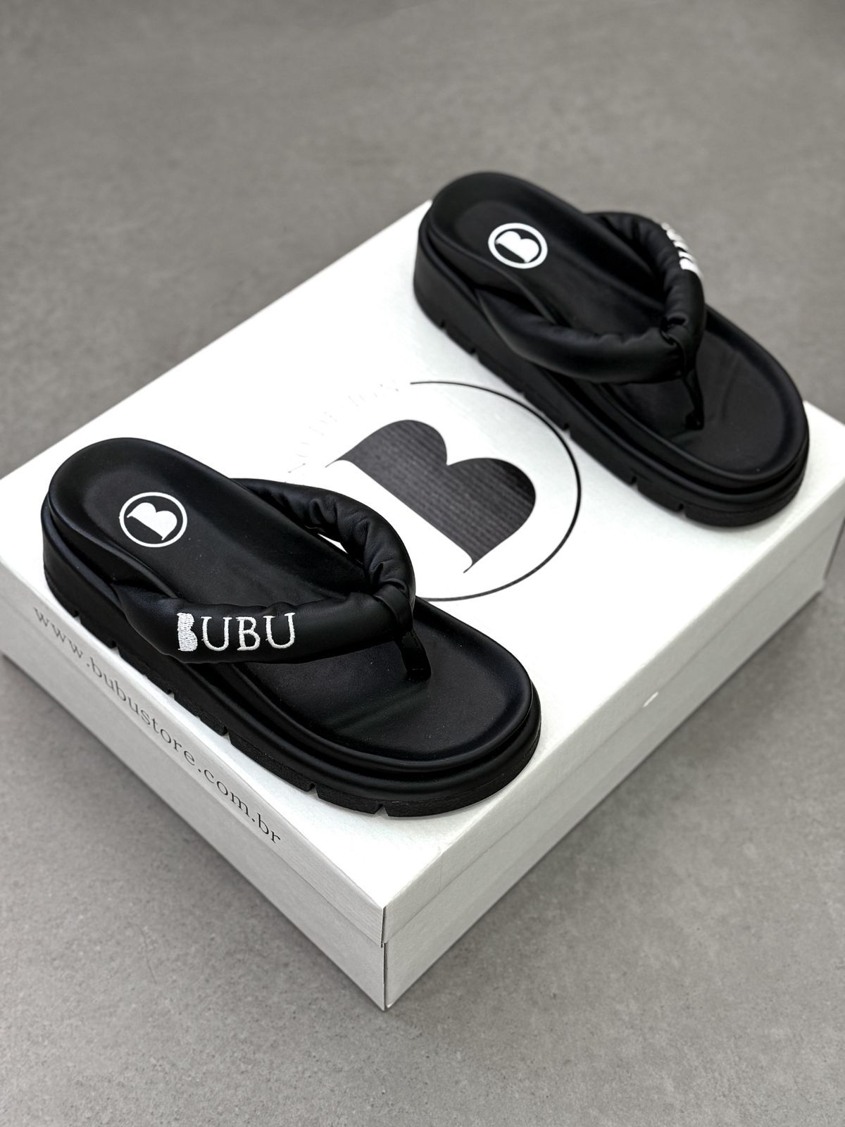 MYBUBU CHINELO PUFF