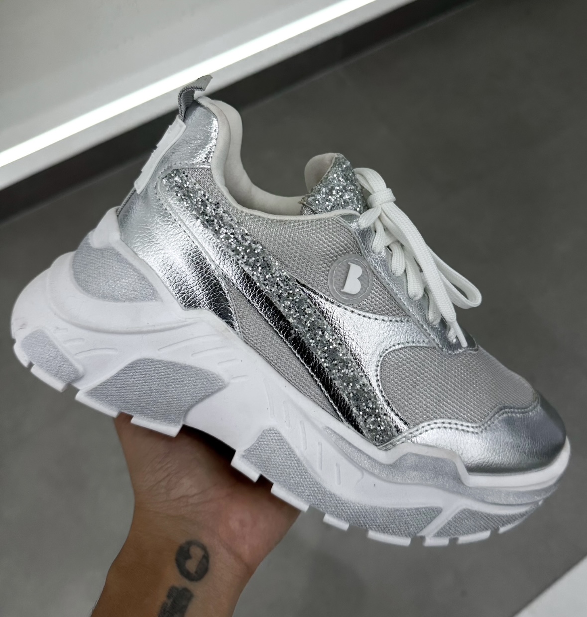 TNIS BUBU METALLIC 